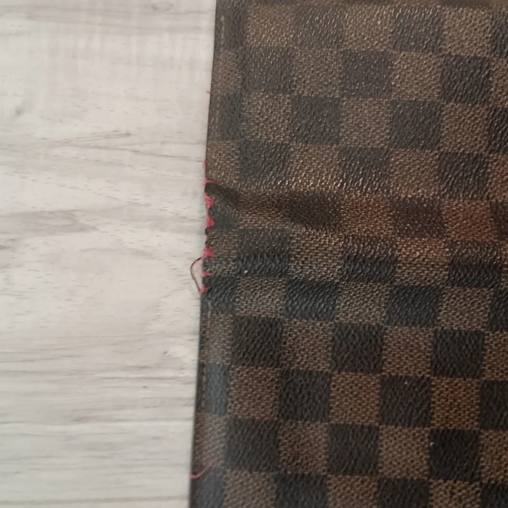 Authentic Louis Vuitton Damier Wallet Brown for Men's Wallets